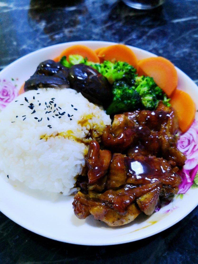 照烧鸡腿饭