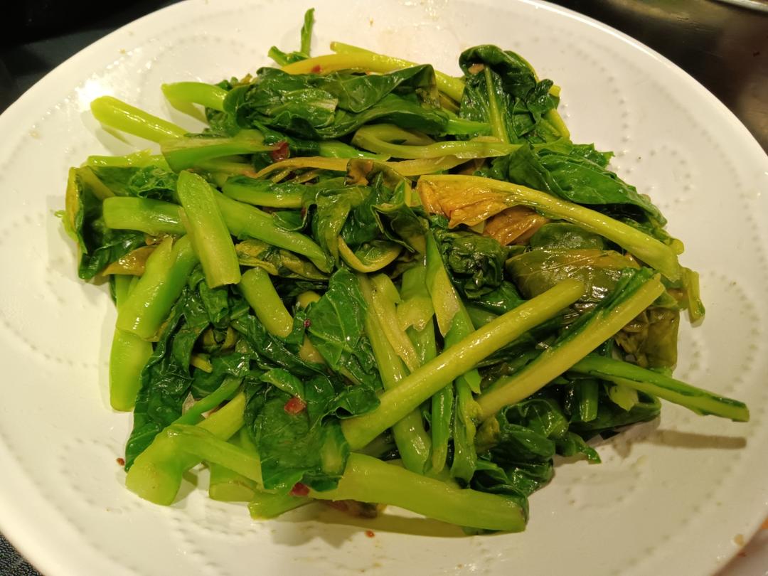 五星级酒店的蒜蓉青菜原来是这么制作的：蒜蓉芥蓝