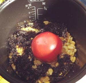 电饭煲番茄拌饭的做法 步骤2