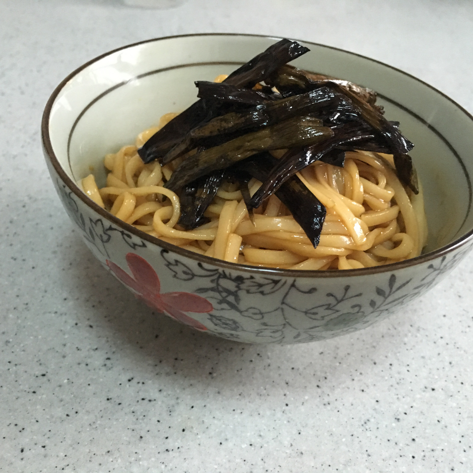 葱油拌面Spring Onion Noodles