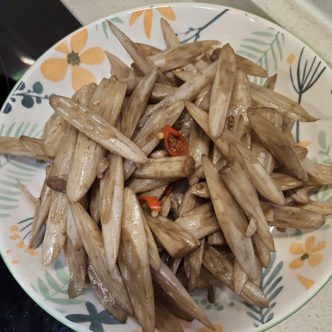 酸辣藕尖 开胃的清炒脆爽藕带