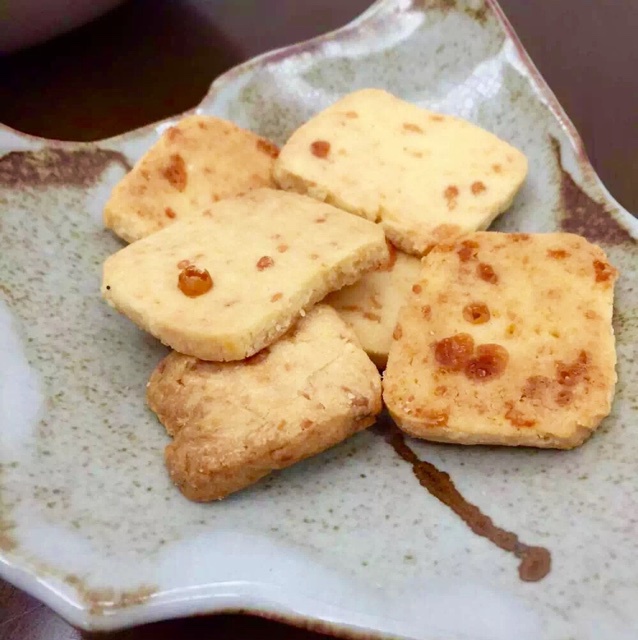 粒粒切达奶酪饼干