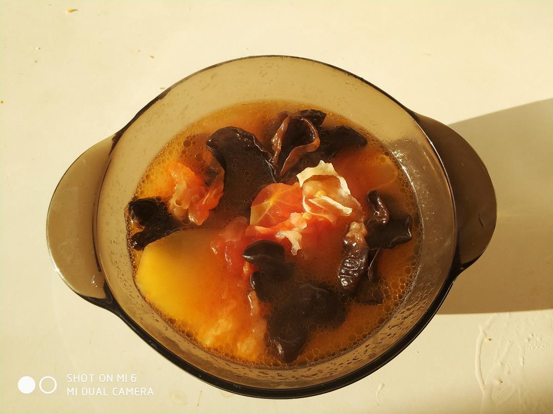 超级浓超好喝的番茄土豆汤