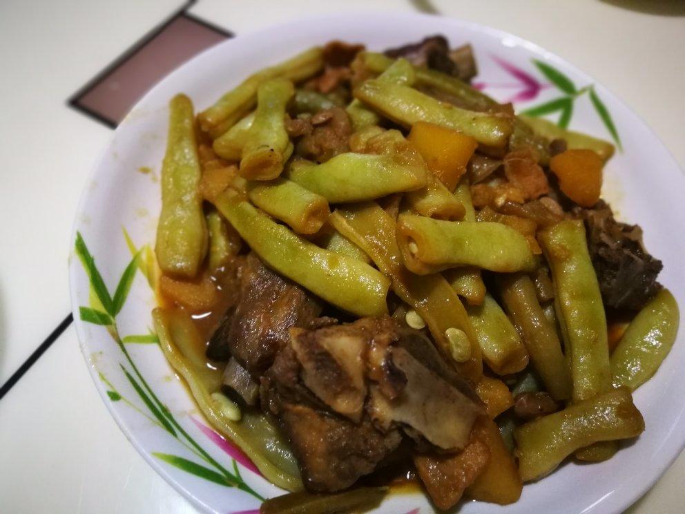 排骨土豆炖芸豆