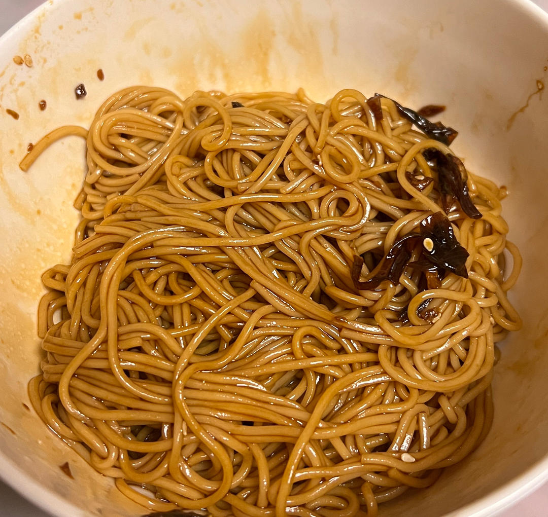 10分钟搞定的一碗葱油拌面