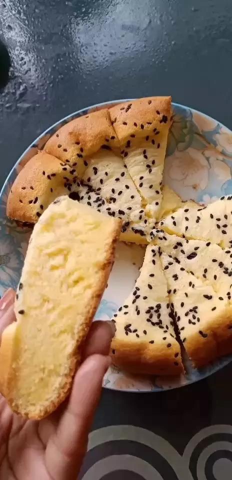 简单的电饭锅蛋糕(不用秤版)