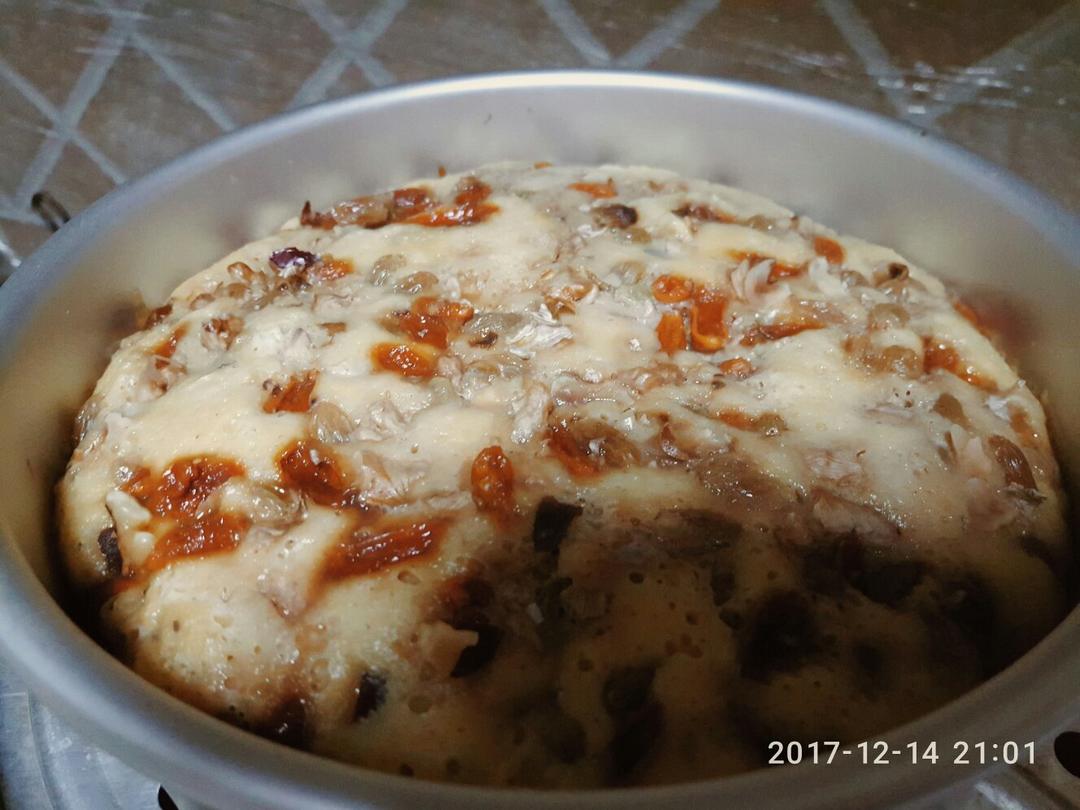 葡萄干玉米面发糕