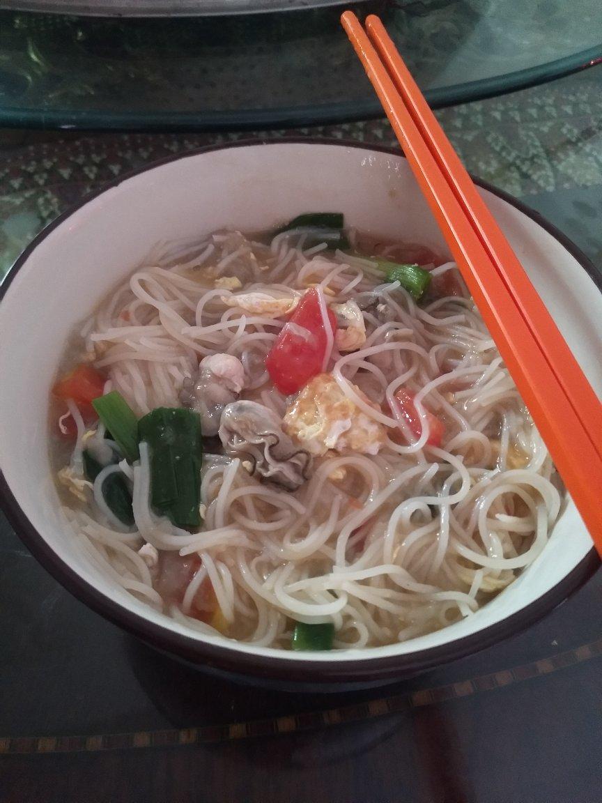 西红柿米粉汤
