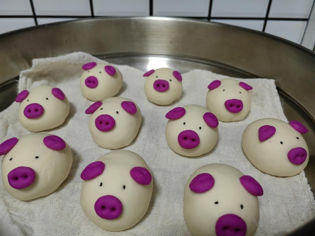 猪猪🐷奶黄包（内附简单超好吃的奶黄馅做法）