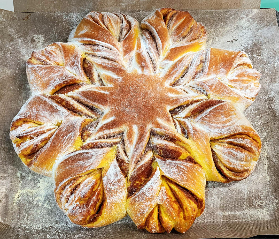 南瓜豆沙圣诞雪花面包