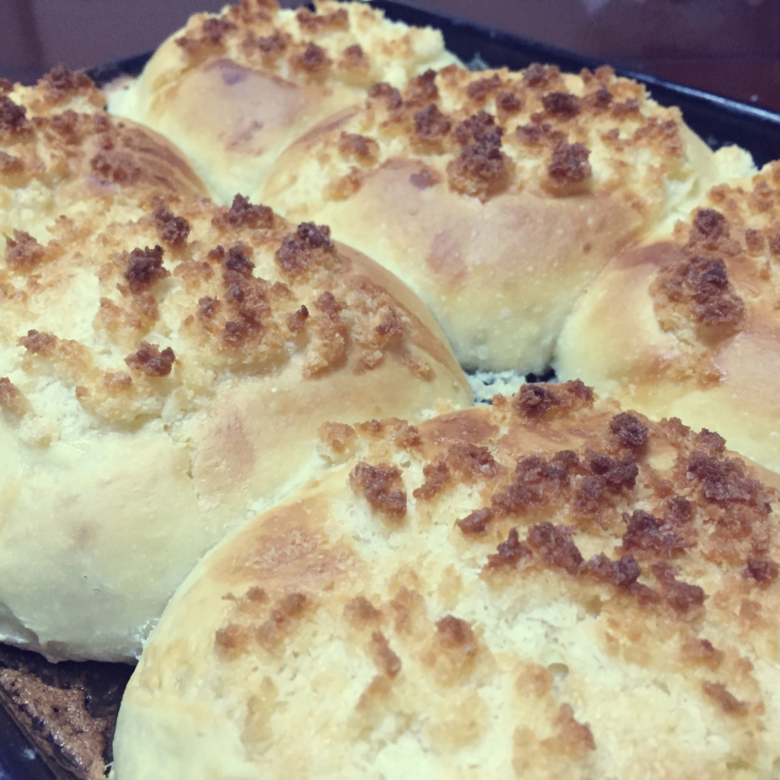 椰蓉蜜豆泡浆面包