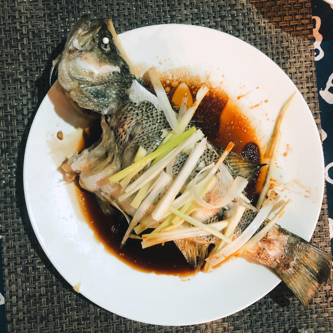 清蒸鲈鱼