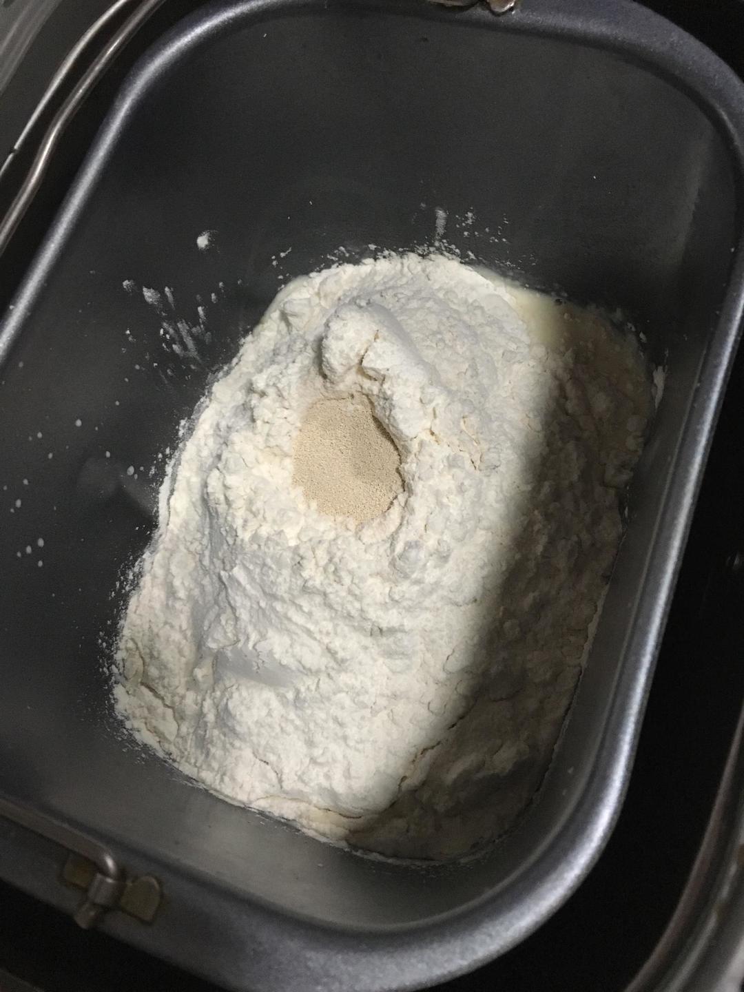 纯奶手撕吐司的做法 步骤1