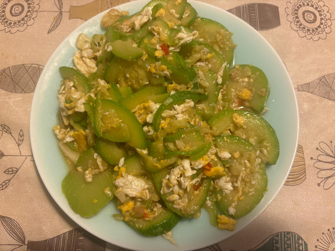 清香的西葫芦炒鸡蛋