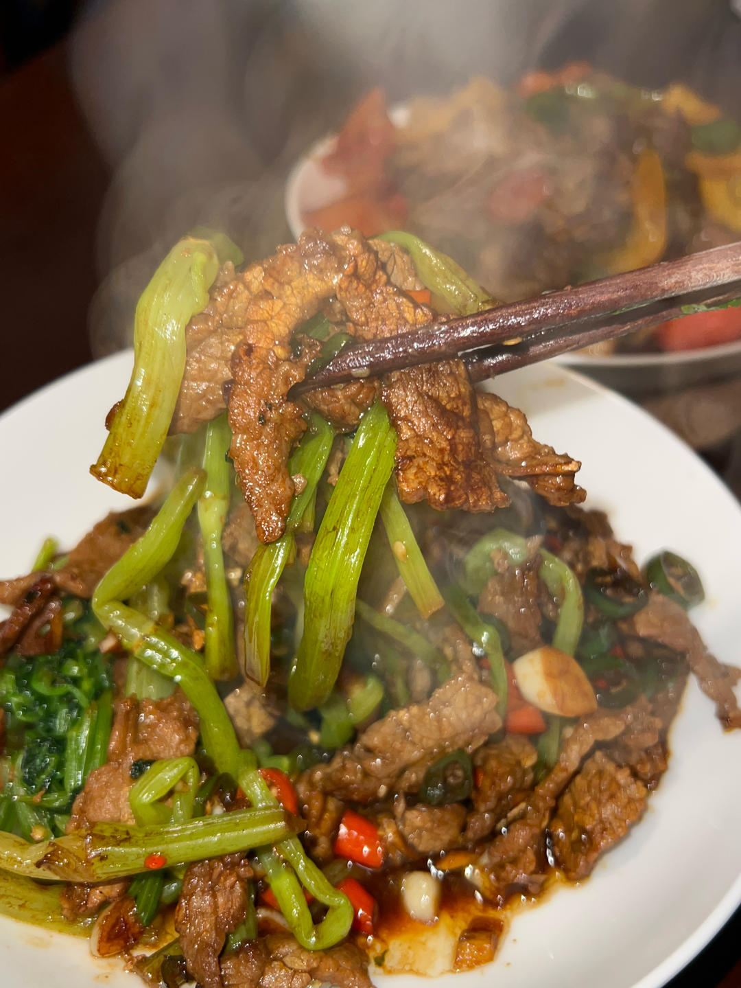 野芹菜炒牛肉（鲜嫩）
