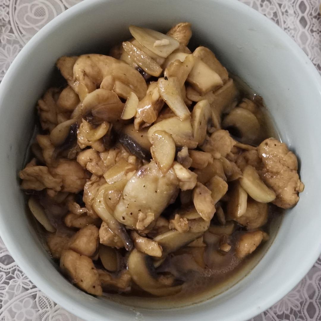 嫩滑不柴❗️爆好吃的黑椒口蘑炒鸡胸肉～绝了