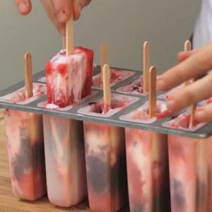 酸奶浆果 莓果popsicles（雪糕/冰棒）『译』的做法 步骤17