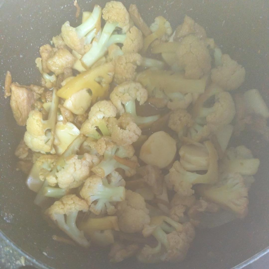 干煸菜花（花菜炒肉）