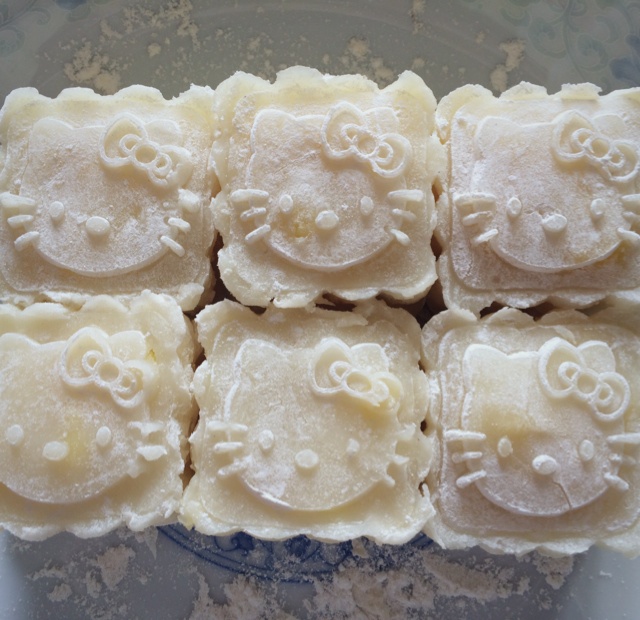 奶黄冰皮月饼