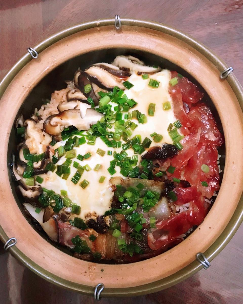香肠煲仔饭