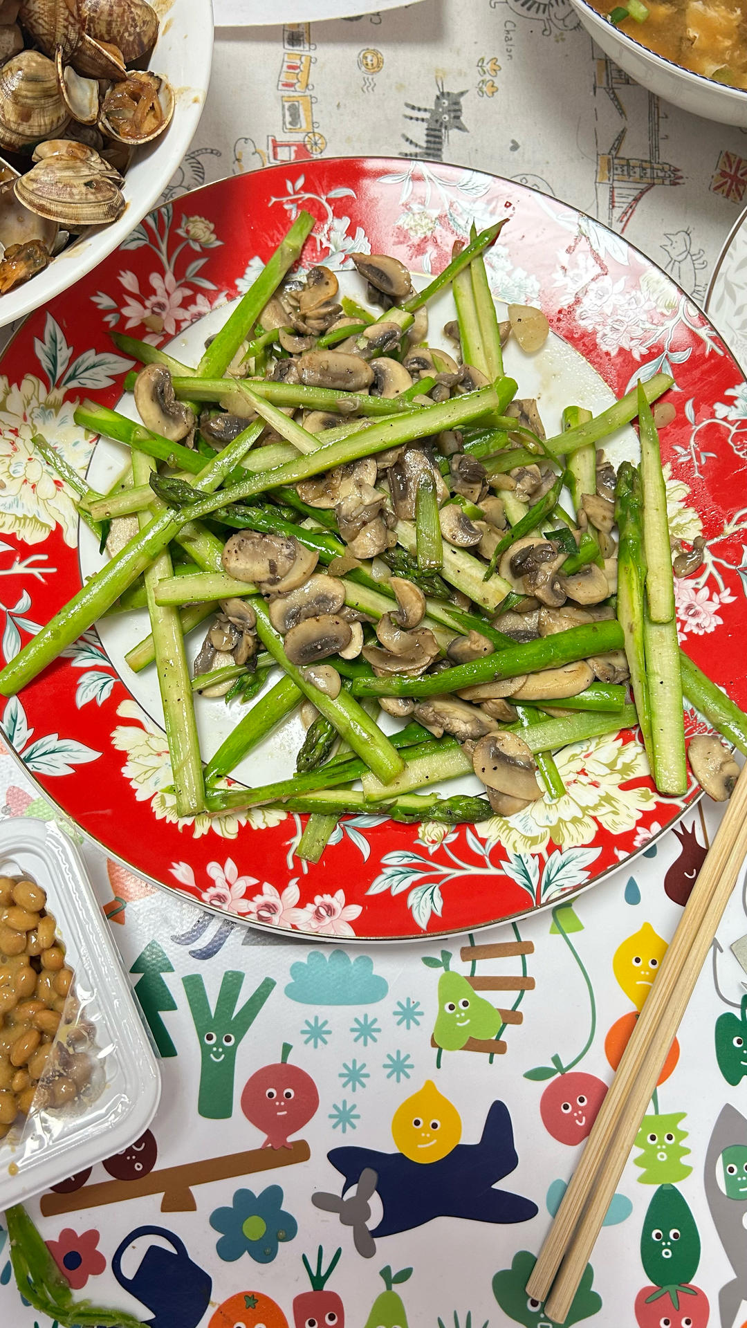 教你做最好吃的芦笋炒蘑菇 新手速get！