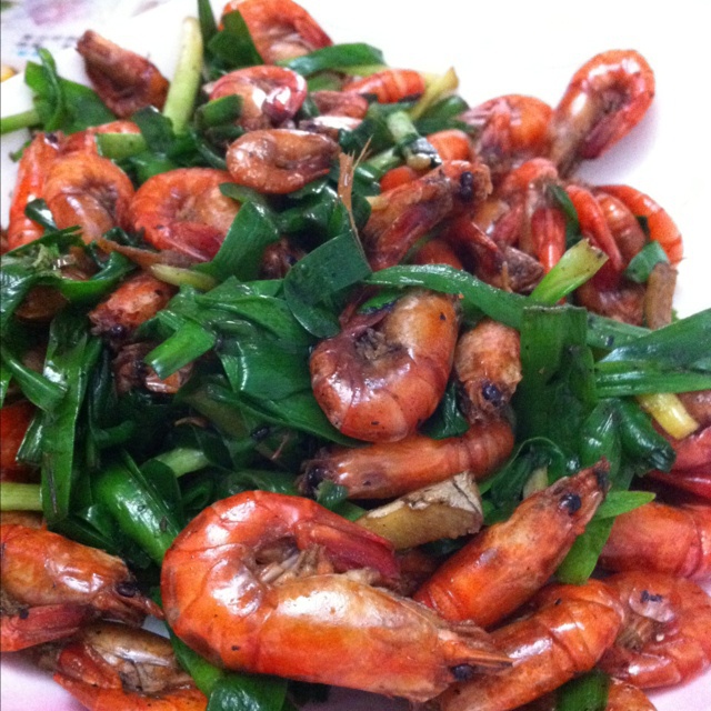 小河虾炒韭菜