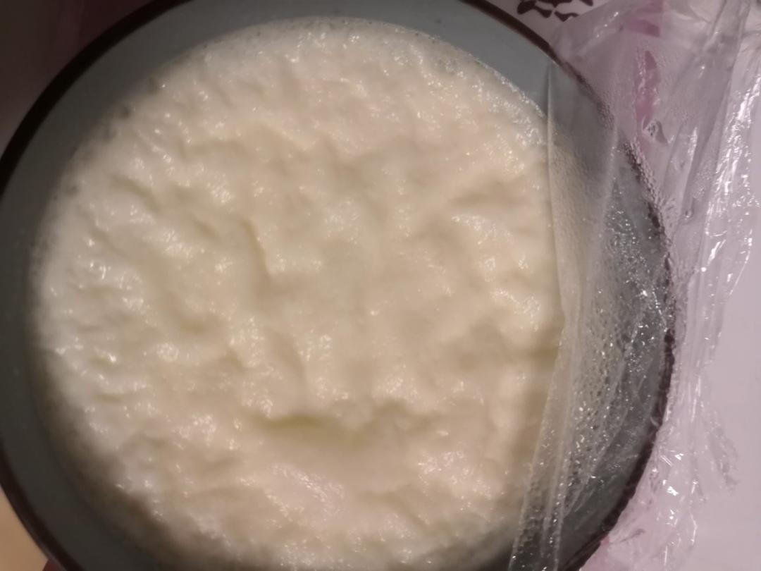 【双皮奶】还有厚奶皮的单皮奶、蜜红豆、蛋黄小饼干、它们都整整齐齐的