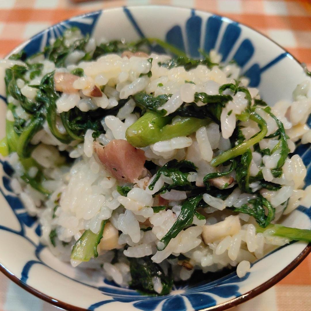 茼蒿香肠菜饭