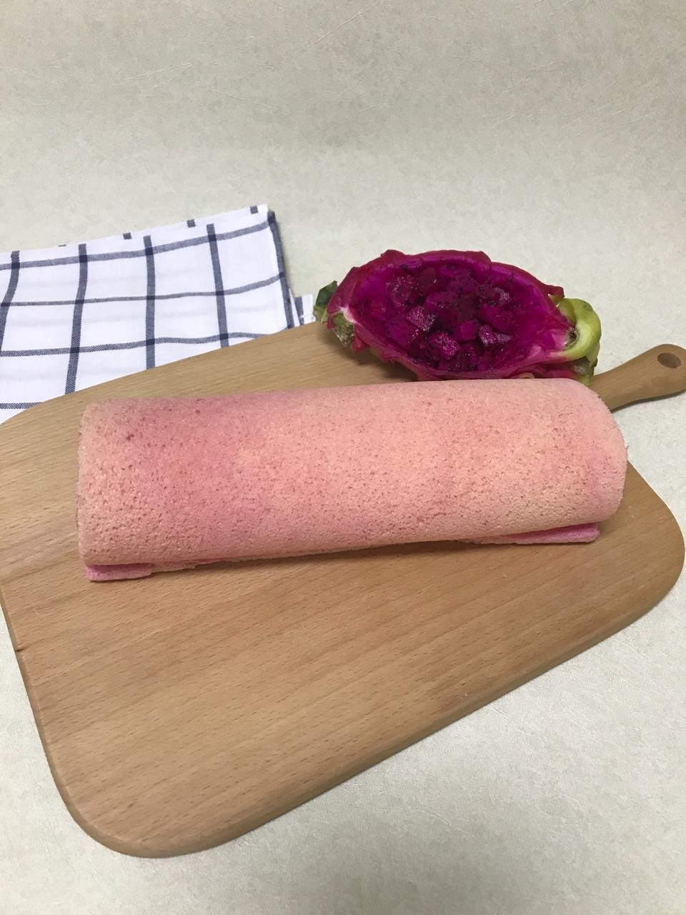 火龙果蛋糕卷