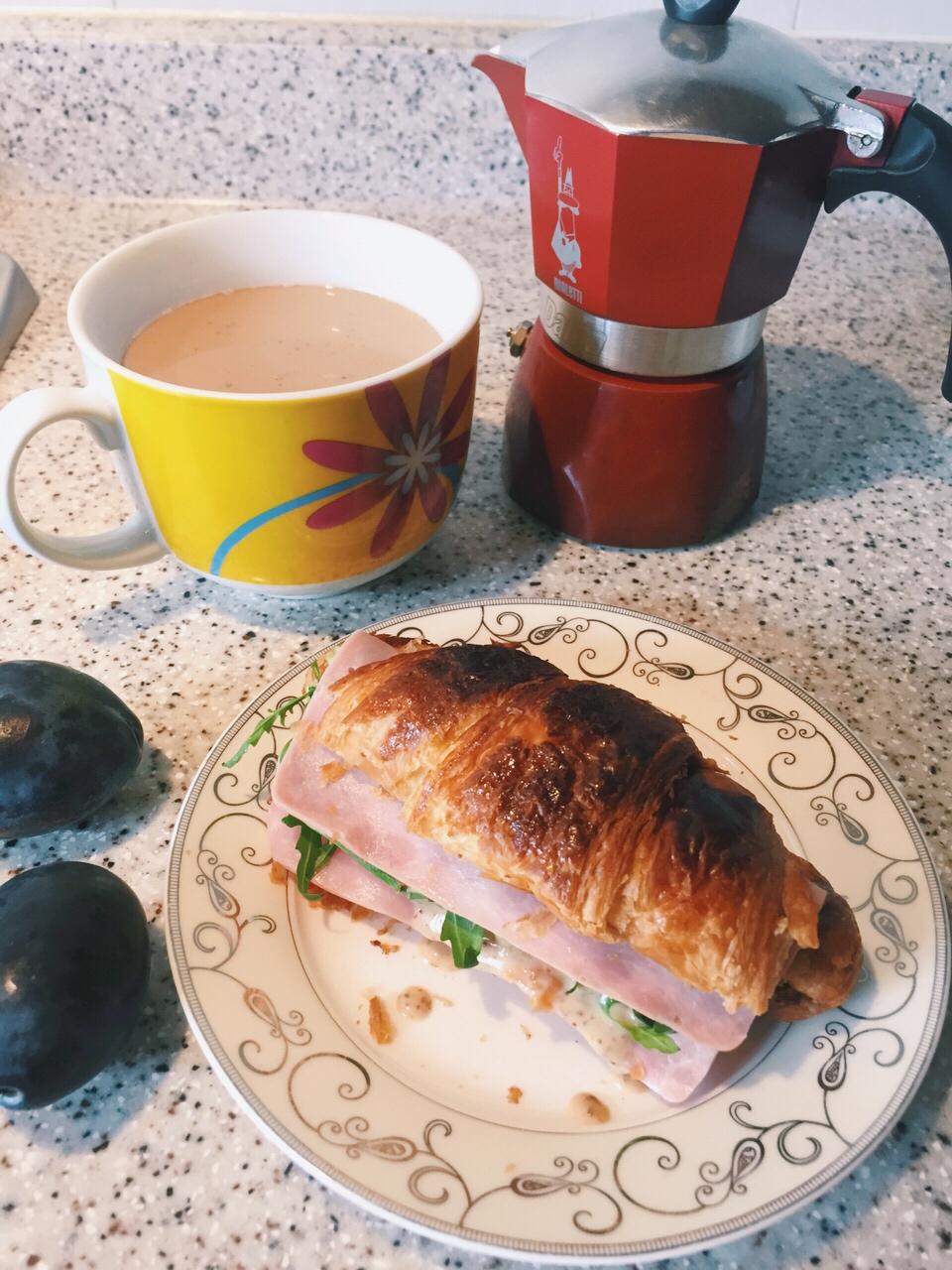 可颂三明治brunch