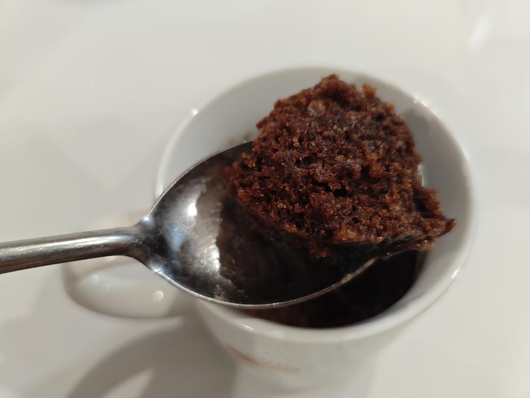 三分钟的巧克力马克杯蛋糕（微波炉版）