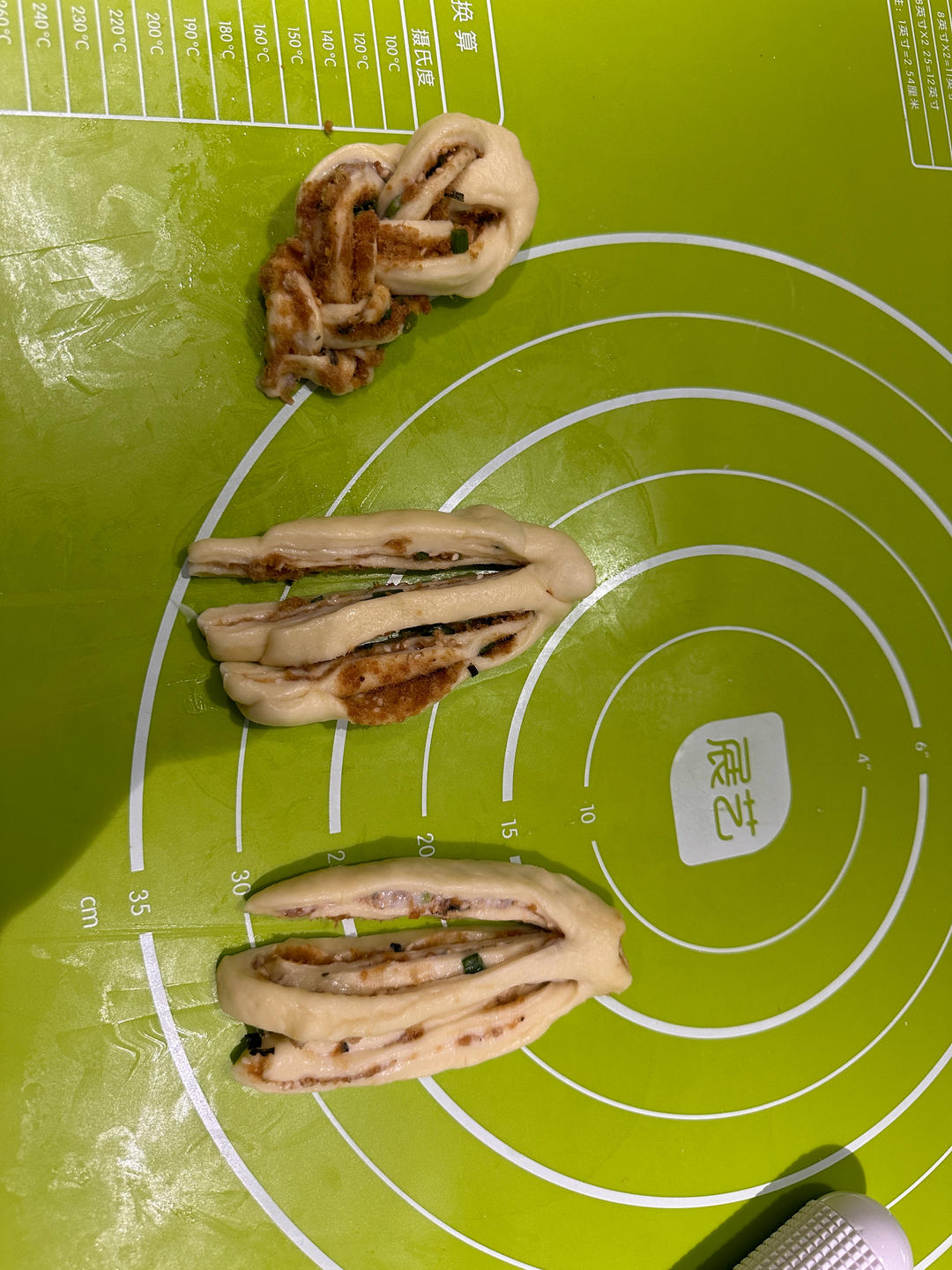 香葱肉松mini小吐司