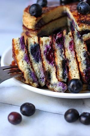 早餐之选——蓝莓热煎饼的做法 步骤7