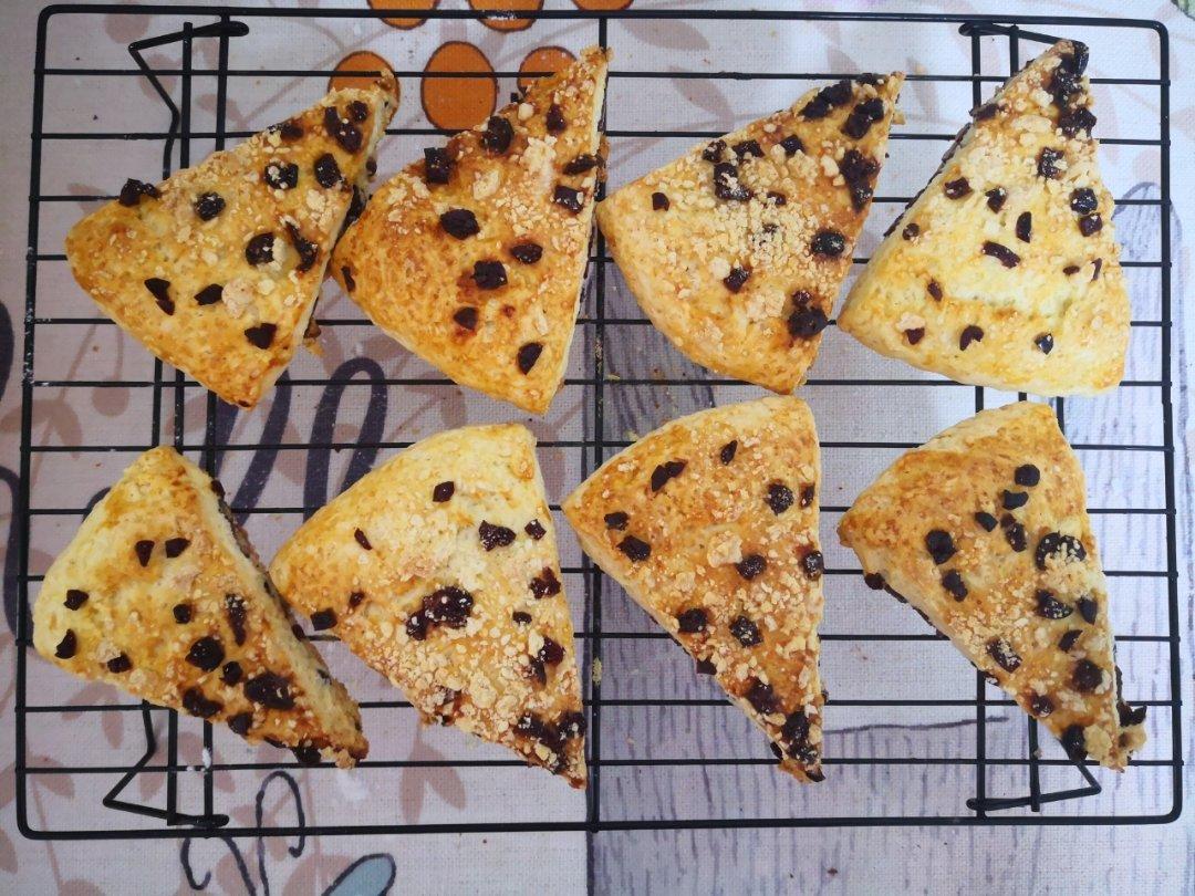 满屋飘香，口口都是满足——酥松香甜的蔓越莓蜜豆司康