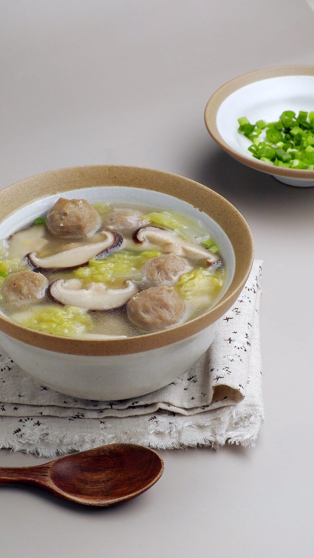 杂菇牛肉丸汤的做法