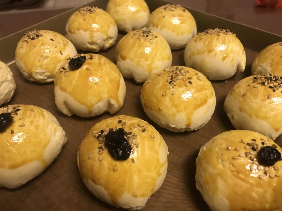 蛋黄酥：抹茶酥：（奶黄味）