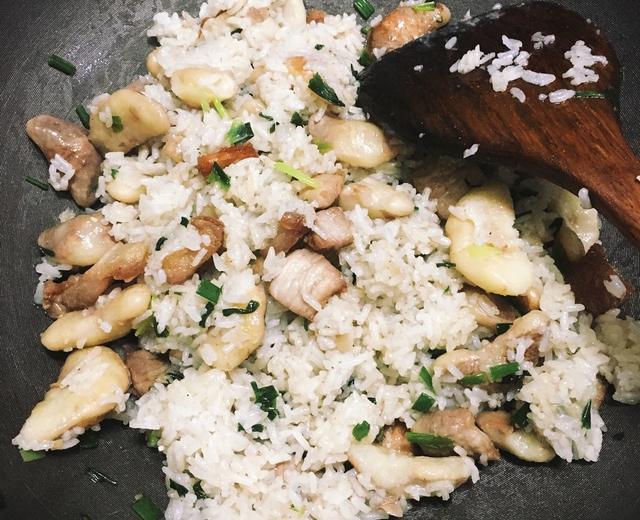 菱角炒饭的做法