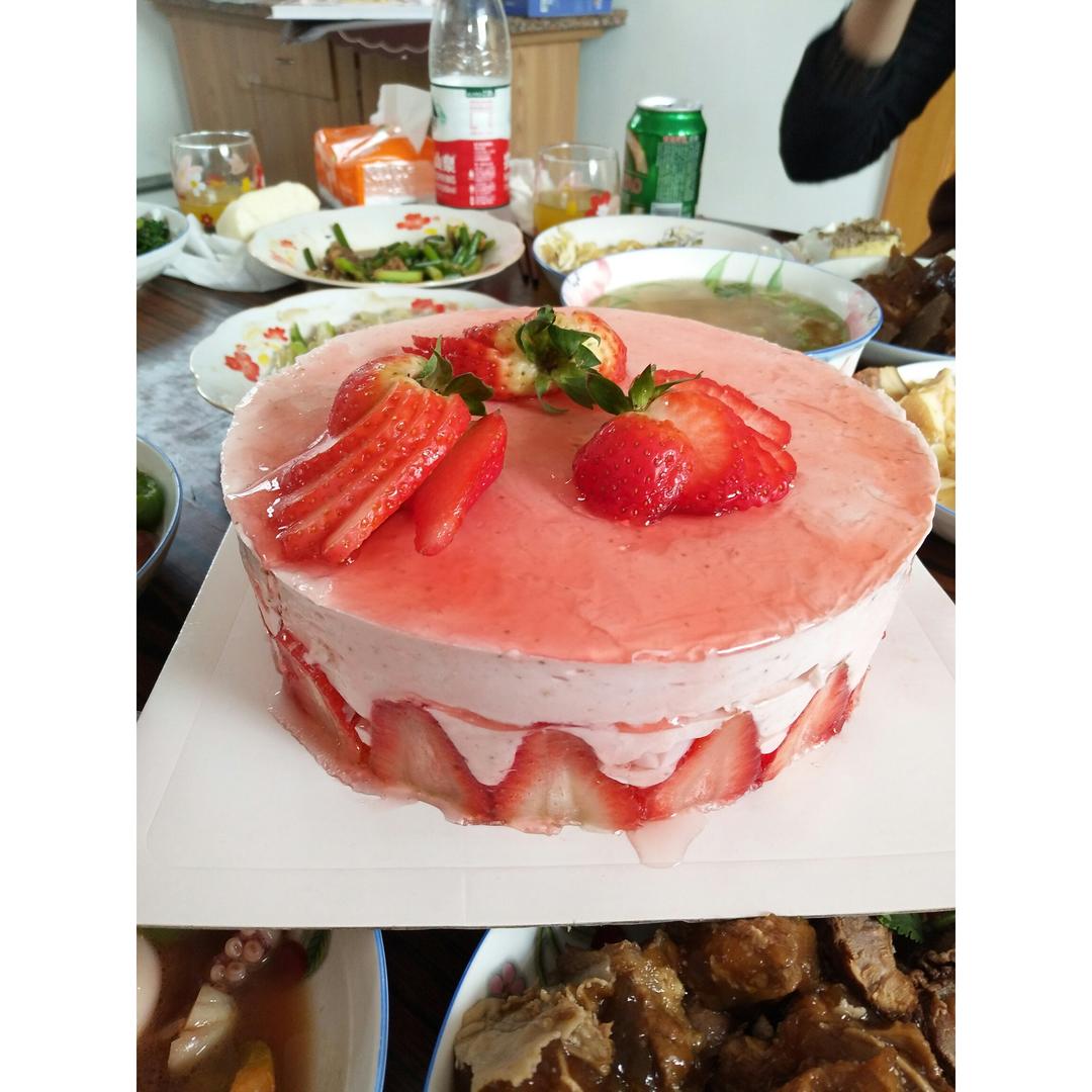 【视频】草莓慕斯蛋糕（6寸）