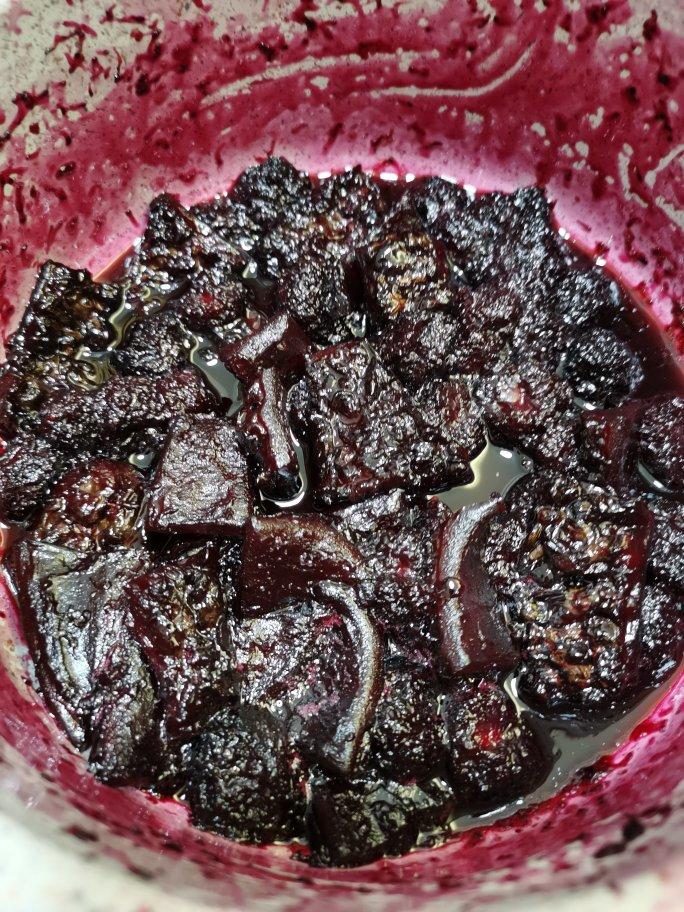 潮汕版的黑暗料理～杨梅熬苦瓜