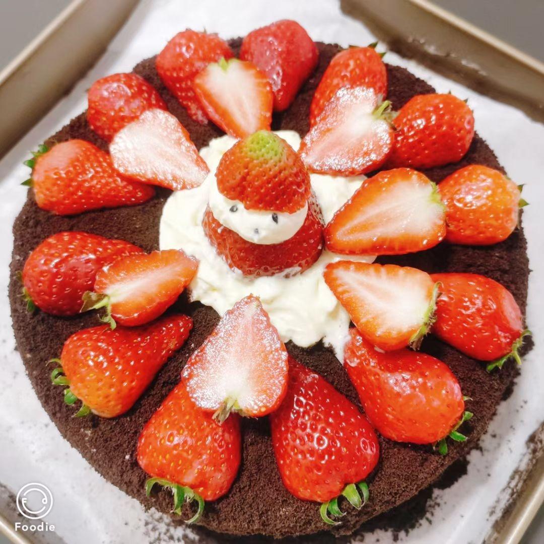 草莓水果夹层蛋糕