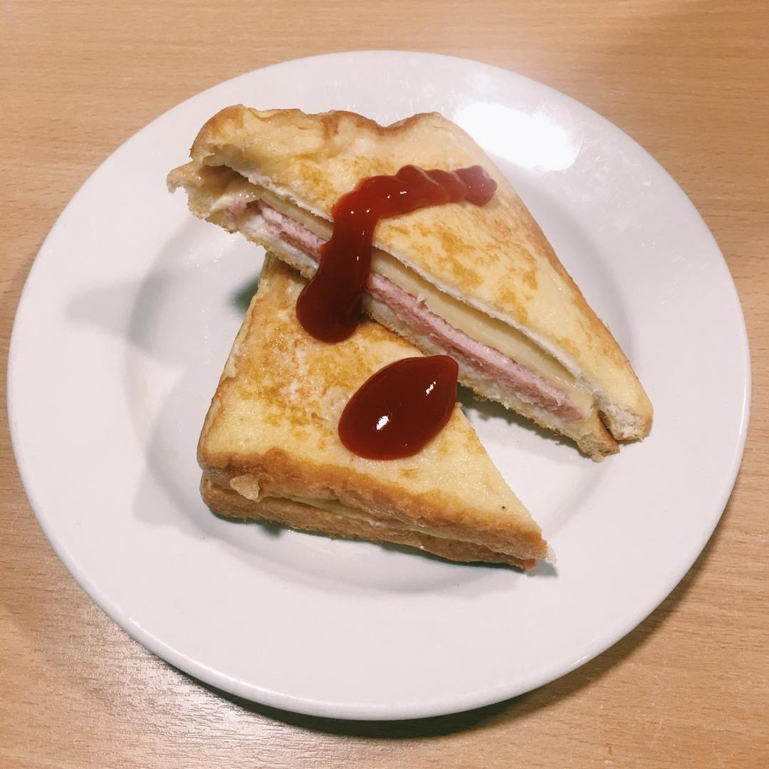 油煎热三明治