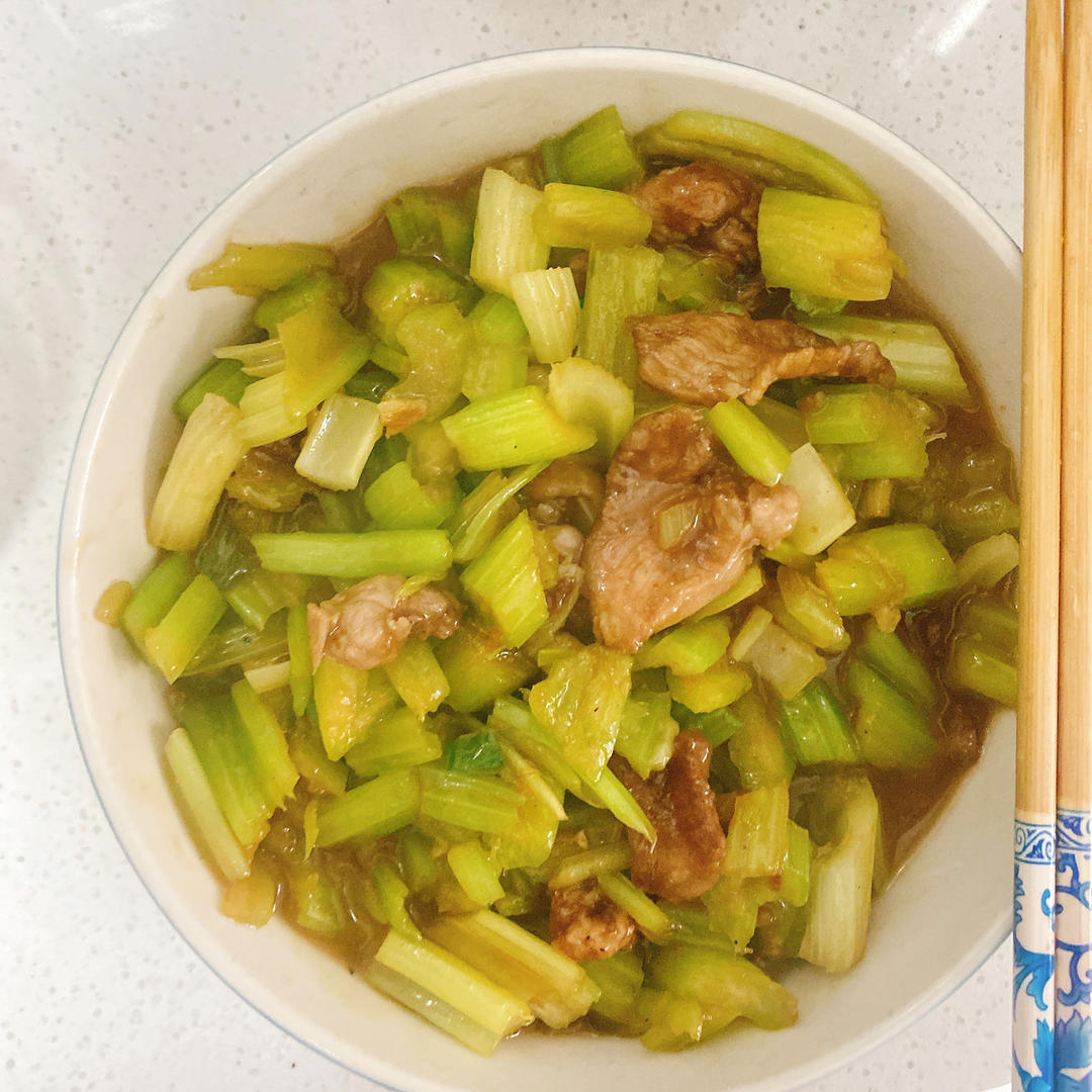 下饭芹菜炒肉