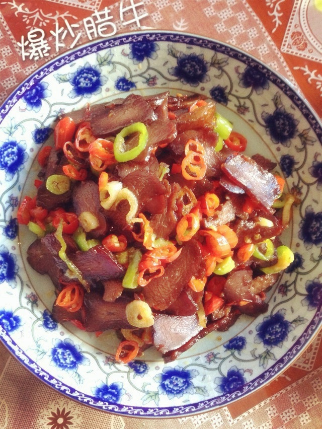 腊牛肉蒜薹