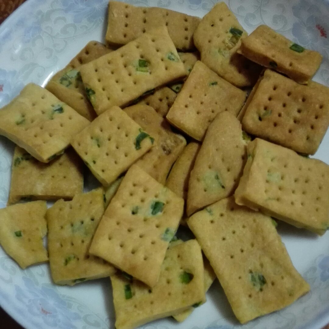 无糖香葱苏打咸饼干