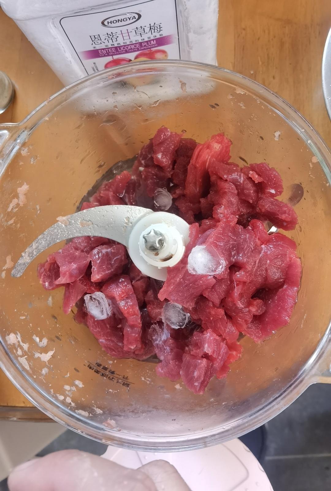 牛肉丸懒人版制作（潮汕牛肉丸）的做法 步骤4