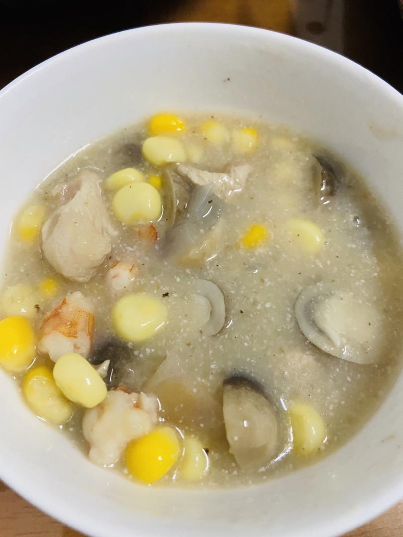 超惊艳奶油蘑菇汤(牛奶版本)