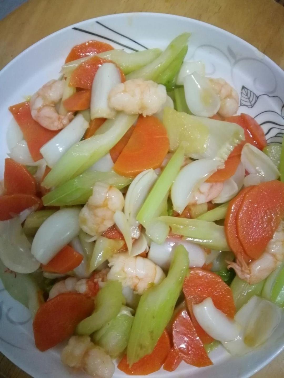 西芹百合炒虾仁