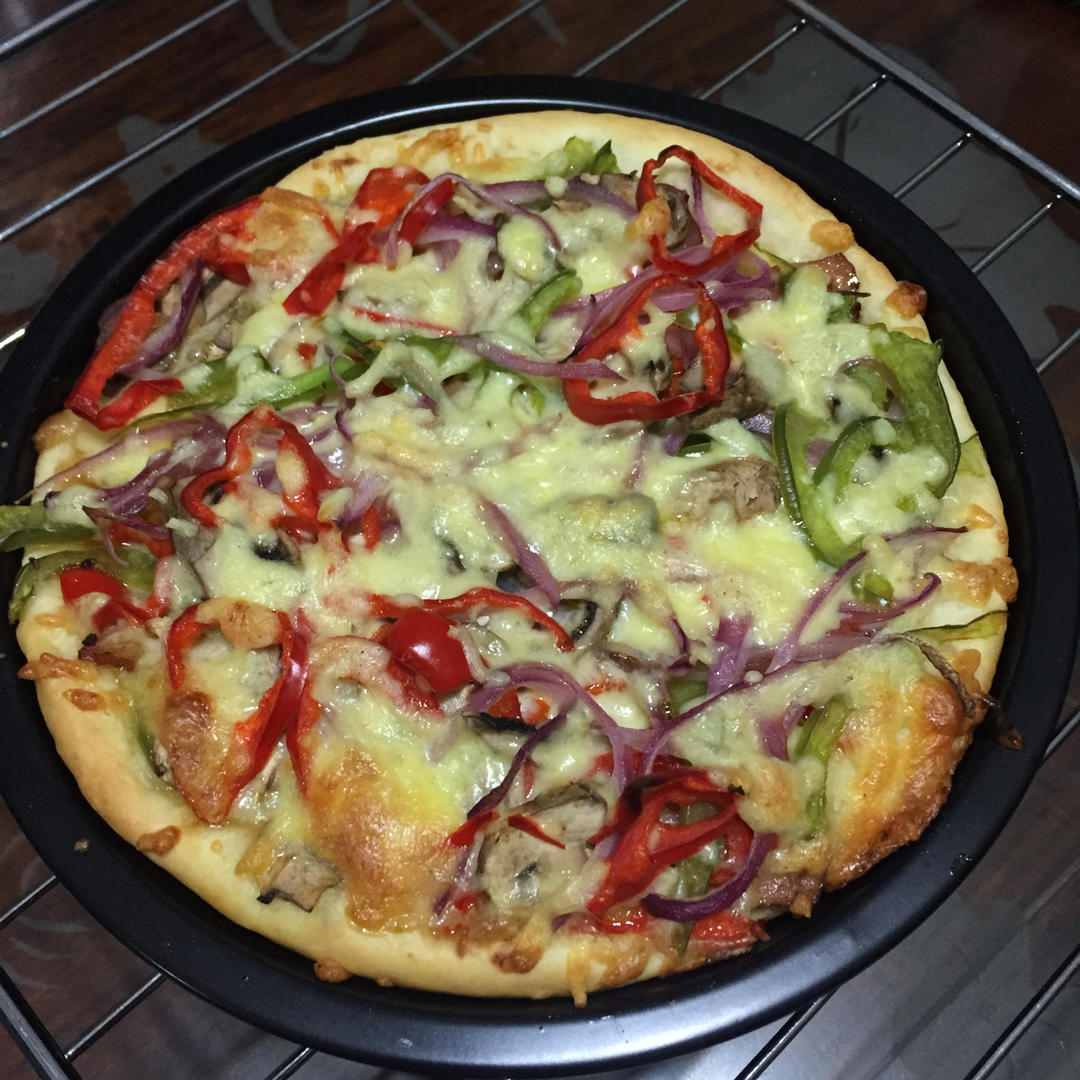 8寸纯手工什锦披萨