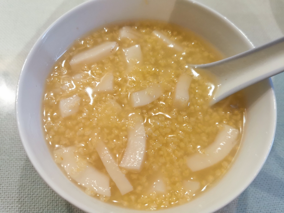 小米椰肉粥（清甜养颜）的做法