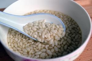 红糖开水冲泡米米的做法 步骤4